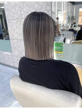 ラテ(latte) バレイヤージュカラー