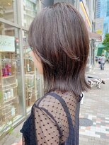 ネオリーブ アンド 渋谷店(Neolive &)&nbsp;斜めバング/グレージュカラー/シルキーベージュ/韓国/渋谷