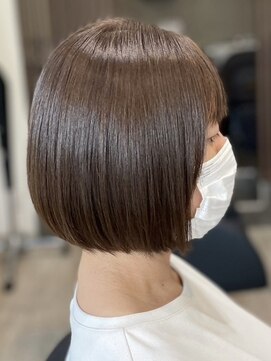 アトリエコア(Atelier Coa) ショートカットショートボブミルクティーベージュカラー前髪あり