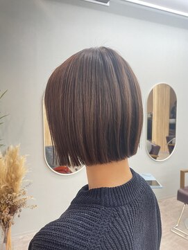 プラム(plum.) 切りっぱなしボブ