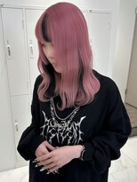 ハイトーン　ブリーチ　ピンクカラー