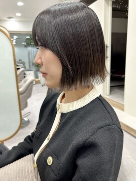 アイコニックナゴヤ(AIconic nagoya) フェイスレイヤー/ミニボブ/グレージュ