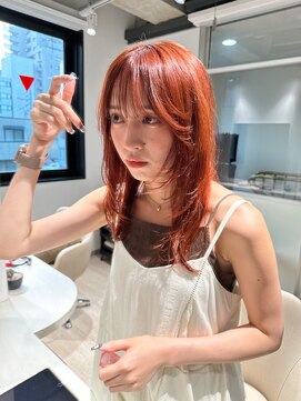 アム(amu) オレンジピンク/レイヤーカット/ハッシュカット/小顔カット