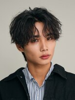 フィフス(fifth)&nbsp;原宿ツイストスパイラルパーマメンズカットセンターパート30代