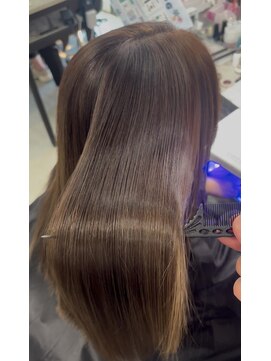 ヨロ(YoLo.) 髪質改善ストレート