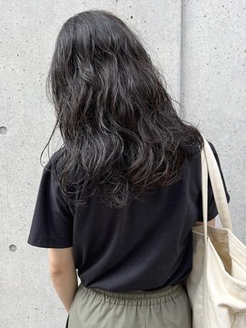 コフィー バイ メルト 吉祥寺(cofy by melt) 【三ツ井純】ロングパーマ 黒髪 ニュアンスパーマ 無造作 暗髪