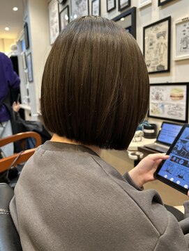 サロン ハナノ(Salon Hanano) ぱっつんボブレイヤー透明感オリーブブラウン大人ショート