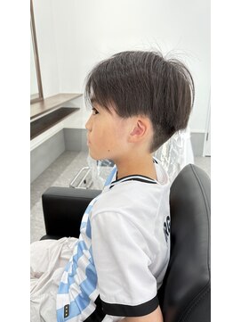 ヘアブリス アナザーワールド(hair bliss ANOTHER WORLD) ツーブロックマッシュ