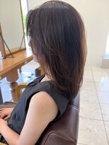 エミュ(emu)&nbsp;大人の軽やかレイヤースタイル