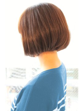 レウナ 外苑前(Reuna) 【３０代４０代】大人女性におススメひし形ボブ