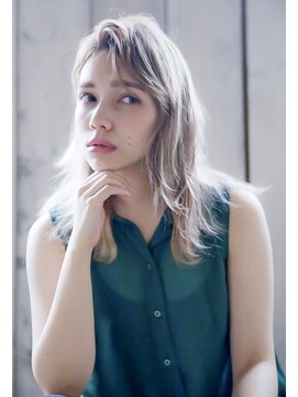 テイラー(Taylor) [Taylor]揺らぐフォルムで大人ミディ