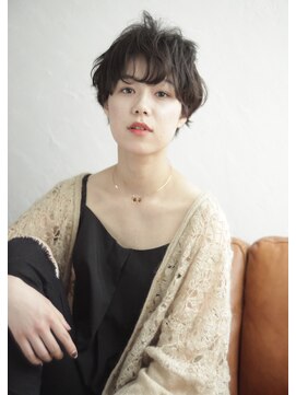 エムスラッシュ 本牧(M.SLASH) コンパクトなショートボブスタイル