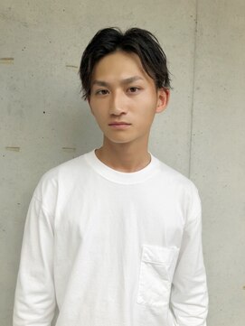 ジゼル(GiseL) 【GiseL】センターパート×刈り上げ ショートヘアメンズカット