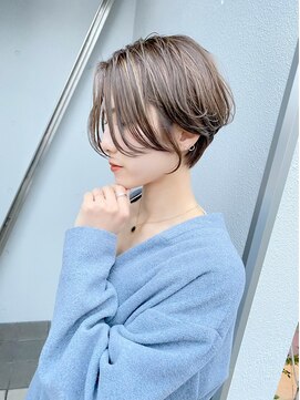 シェノン サントル(CHAINON CENTRE) 外ハネボブ/セクションカラー/ペールベージュ[梅田/茶屋町]