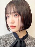 斜めバング/シルキーベージュ/ブラントカット[渋谷駅]
