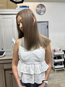 アデル 青山(Adele) 白髪ぼかし/グレイヘア/脱白髪染め/髪質改善/縮毛矯正/青山