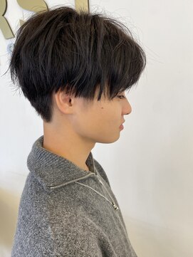 コワファースト 大分(COIFF1RST) 刈り上げマッシュ