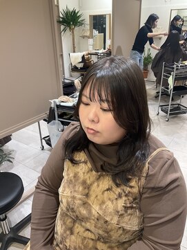 クク(coucou) くびれレイヤー×セミロングスタイル