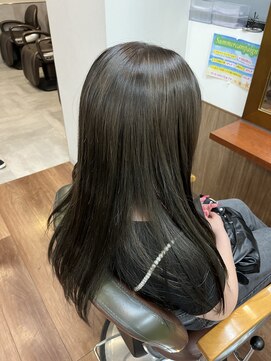 フィン(fin) 暗めトーンカラー