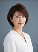 大人女性のすっきりとまとまったショートボブ