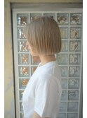 ハイトーンミニボブ