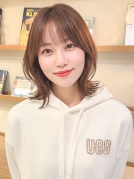 ルエ(rue) 大人可愛い20代30代40代小顔ウルフレイヤーボブ丸みショートボブ