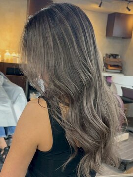 アポロ 横浜駅店(apollo) ブリーチ/ミディアムヘア/デザインカラー/フェイスフレーミング