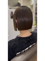 ケアウメダ(CARE UMEDA) 酸性ストレートで作るタッセルボブ 【AYATO】