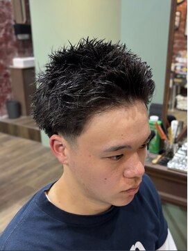 ラッドクルー バーバー ショップ(RADCREW BARBER SHOP) スパイキーショート/テーパーフェード