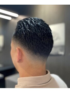 フランクスバーバー アンド ビアークラブ(FRANK'S BARBER and BEER CLUB) ナチュラルスキンフェードビジネスオールバック L