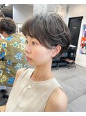ショートボブパーマ20代30代40代イヤリングカラー大人可愛い