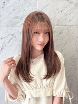 ロンド アンブル 四条烏丸(Lond ambre)&nbsp;ストレートヘアに質感をプラスでより大人らしいスタイルに変身