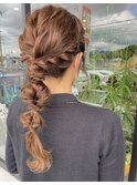 ヘアセット 編み込みたまねぎまとめロングヘア お呼ばれ