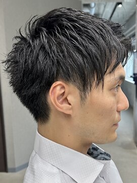 フイ 代々木(Hui) メンズ/アップバング/ツーブロックマッシュ/束感ショート波巻き