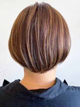 レポヘアー(Repos hair) 20代30代40代ハイライトミルクティーベージュショートボブ