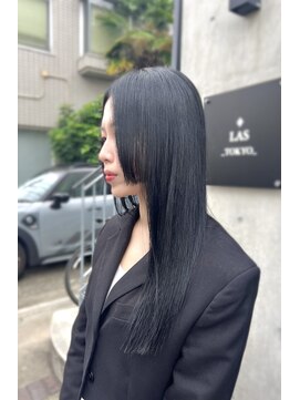 ラス トーキョー(LAS TOKYO) ブルーブラック　ぱつっとロング