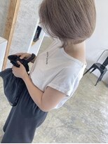 ニド(2do)&nbsp;柔らかショートボブ&くすみベージュ