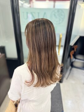 アイズ 本厚木(AIZU) バレイヤージュ×ナチュラルミルクティー