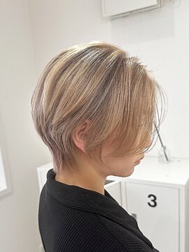 スイ(suiw) ハイトーン前髪長めショートボブ【suiw】昭和町/天王寺/阿倍野