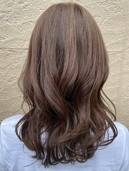 ラグジュアリーサロン ウィッシュ(Luxury Salon Wish)の写真/ハイライトなしでファッションカラーを用いた白髪ぼかしカラー!しっかりカバーして理想の色味に[調布/国領]