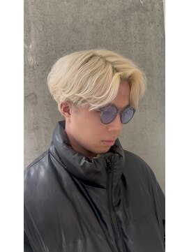 モニカ(MONIQA) ブロンド