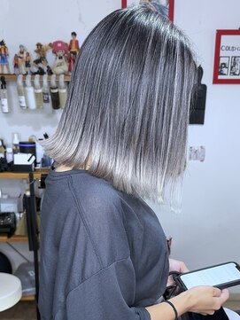 ブレイズヘアー(BLAZEhair) コントラストホワイトバレイヤージュ×ブリーチ3回