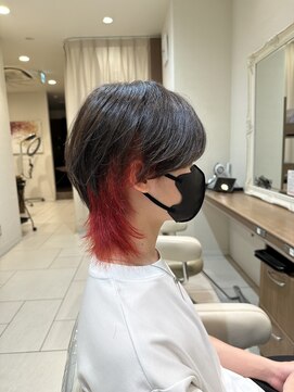 アッシュ 大泉学園店(Ash) インナーレッドマッシュウルフ