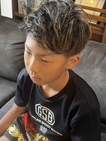 レボア スタイル(REVOIR style) 刈り上げメッシュ