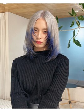 フリーク(FLEEK) 裾カラー ホワイトカラー