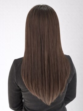 キリ 逗子(kiri) 逗子葉山レイヤーカットミディアムレイヤー顔周りレイヤーm28