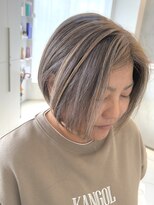 コード(Chord)&nbsp;白髪ぼかしハイライト、大人女性ボブ［谷合