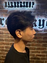 ブロートーキョーバーバーショップ 神田2nd(Bro Tokyo BARBERSHOP)&nbsp;MENS毛流れセンターパートスタイルメンズバーバースタイル