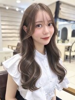 ヴィヴィッド オモテサンドウ(ViViD omotesando)&nbsp;顔周りカット ブラウンベージュ レイヤーカット 20代30代