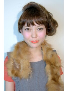 ヘアーサロン サボイア(HAIR SALON SAVOIA) [SAVOIA]サイドボリュ－ムアレンジ